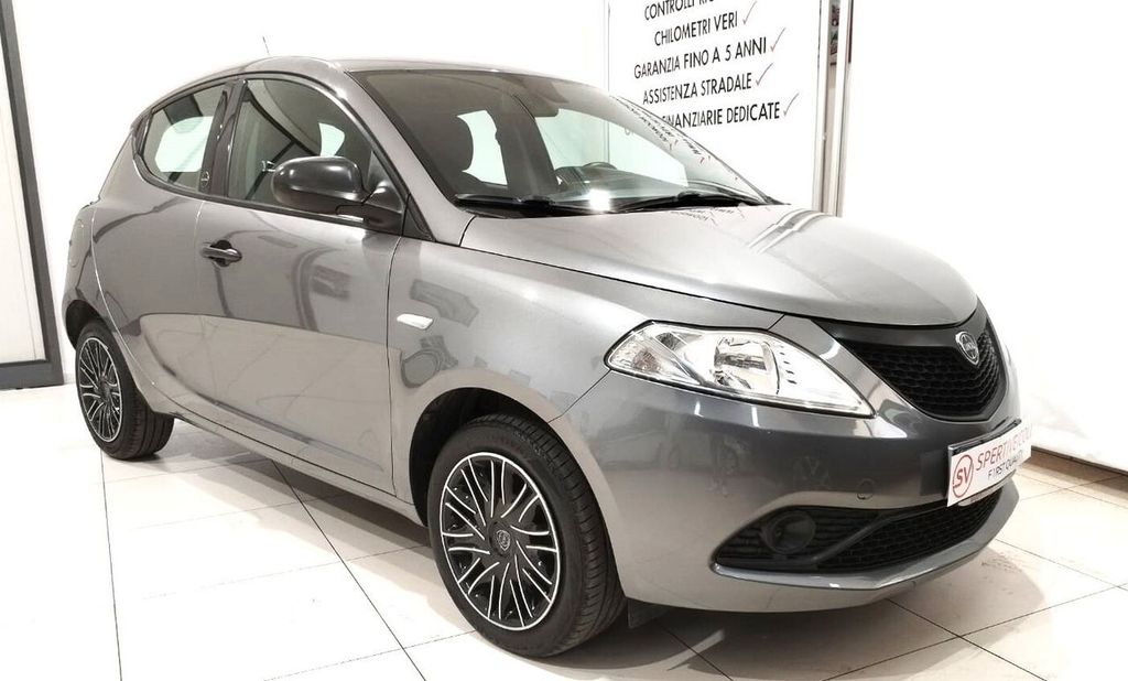 Lancia Ypsilon 2021