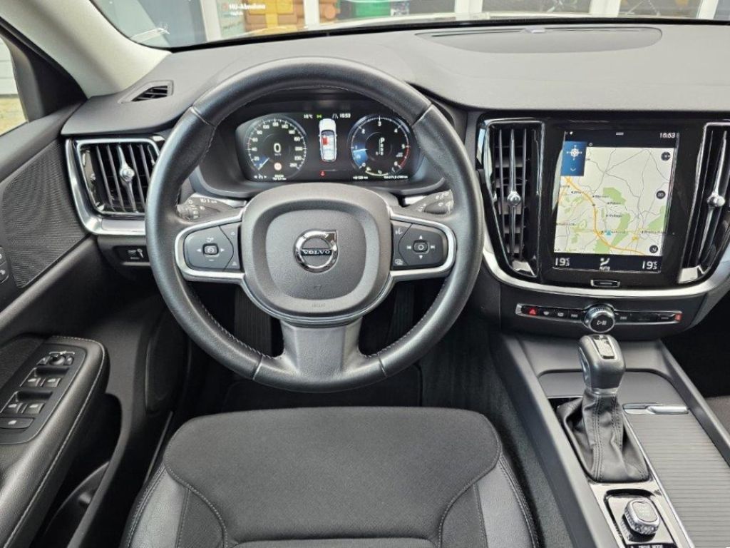 Volvo V60 2019