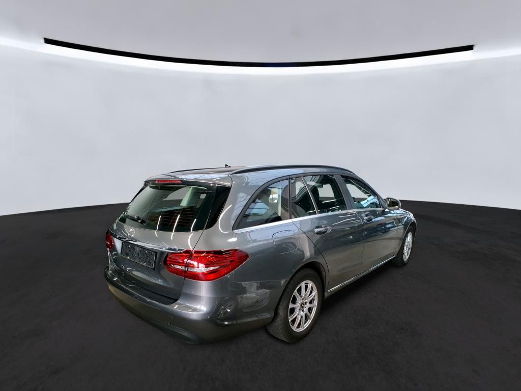 Mercedes-Benz C 200 2021