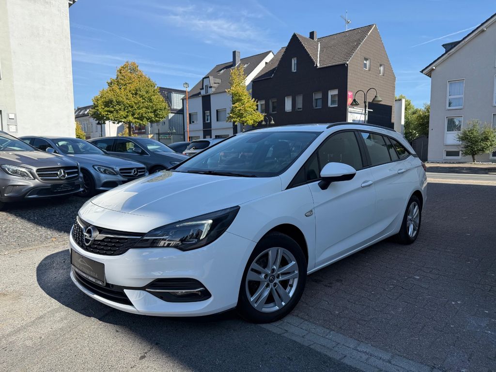 Opel Astra 2021