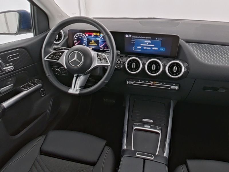 Mercedes-Benz B 180 2024