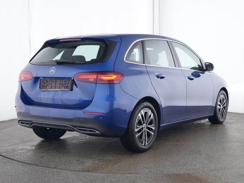 Mercedes-Benz B 180 2024