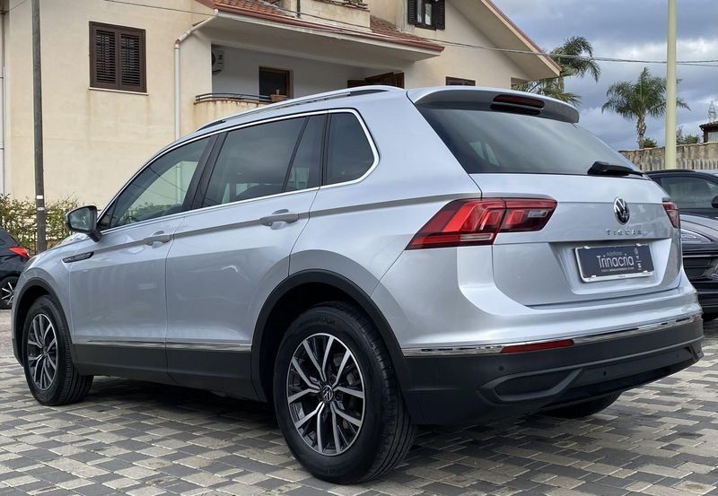 Volkswagen Tiguan 2022
