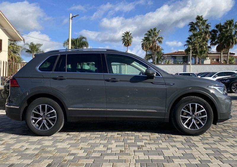 Volkswagen Tiguan 2021