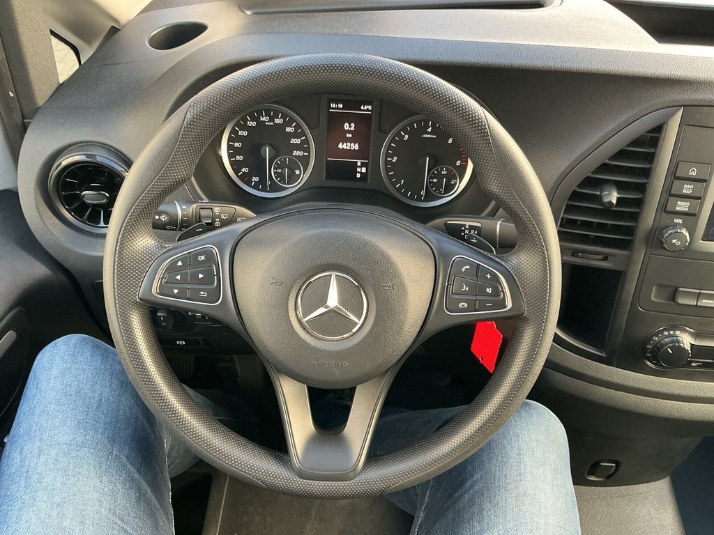 Mercedes-Benz Vito 2022