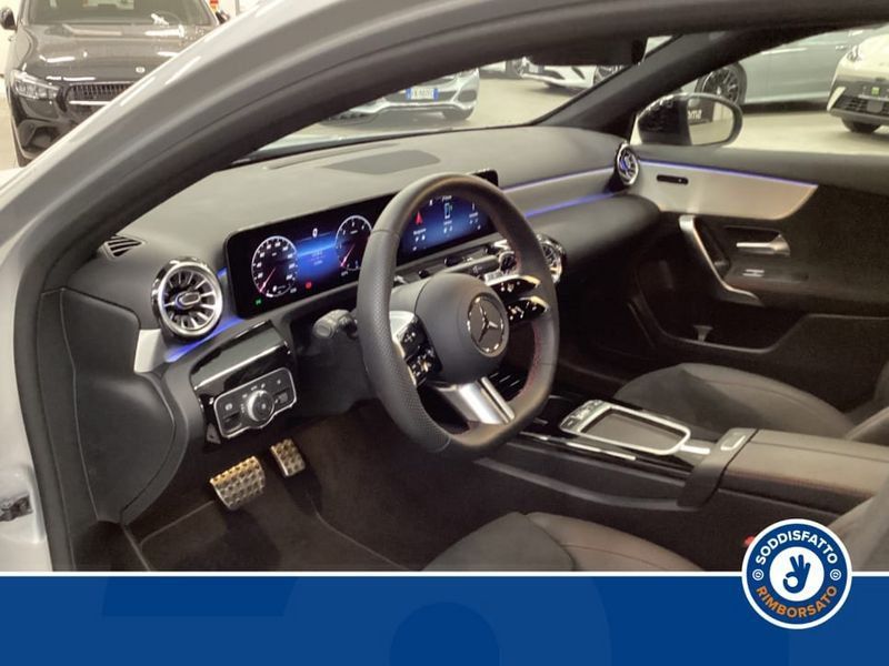 Mercedes-Benz A 180 2025