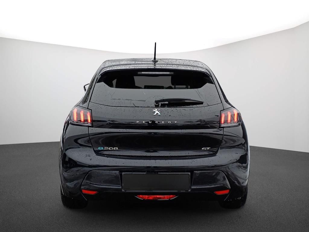 Peugeot 208 2021