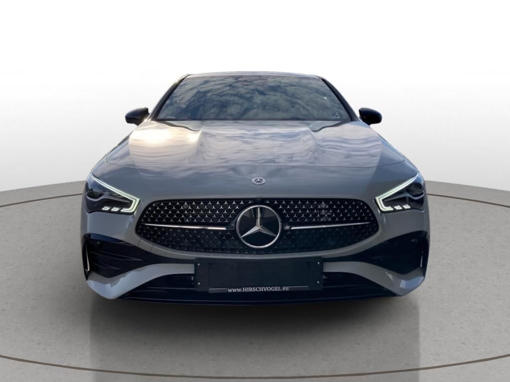 Mercedes-Benz CLA 180 2026
