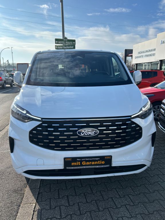 Ford Tourneo Custom 2025