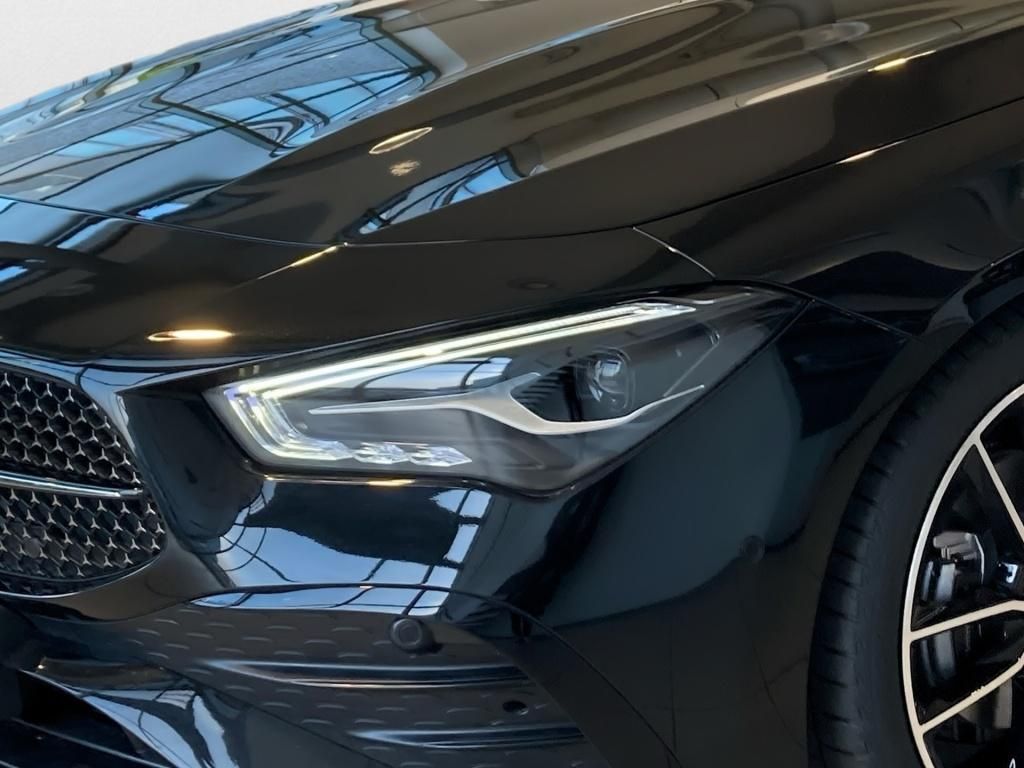 Mercedes-Benz CLA 180 2026