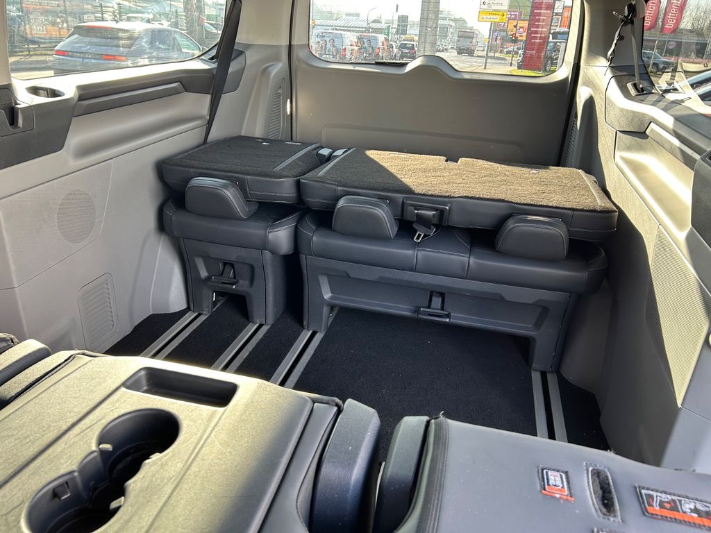 Ford Tourneo Custom 2025