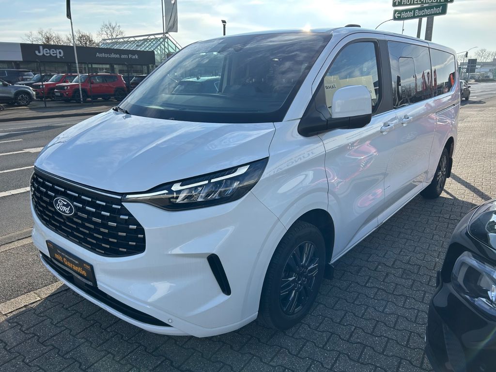 Ford Tourneo Custom 2025