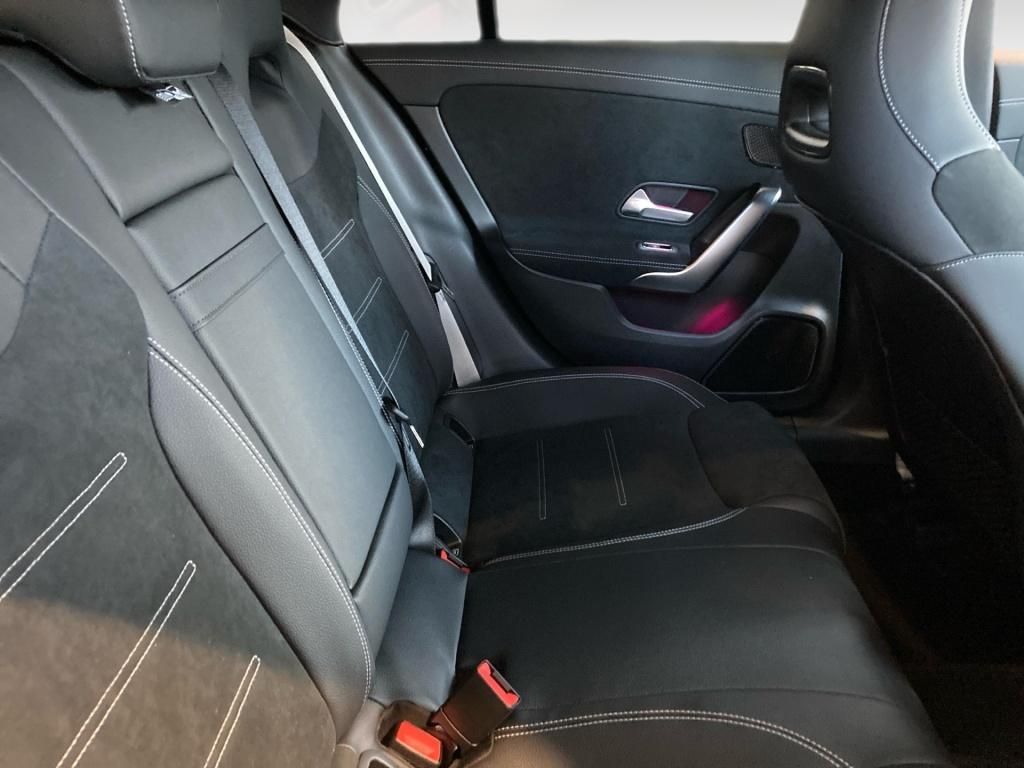 Mercedes-Benz CLA 180 2026