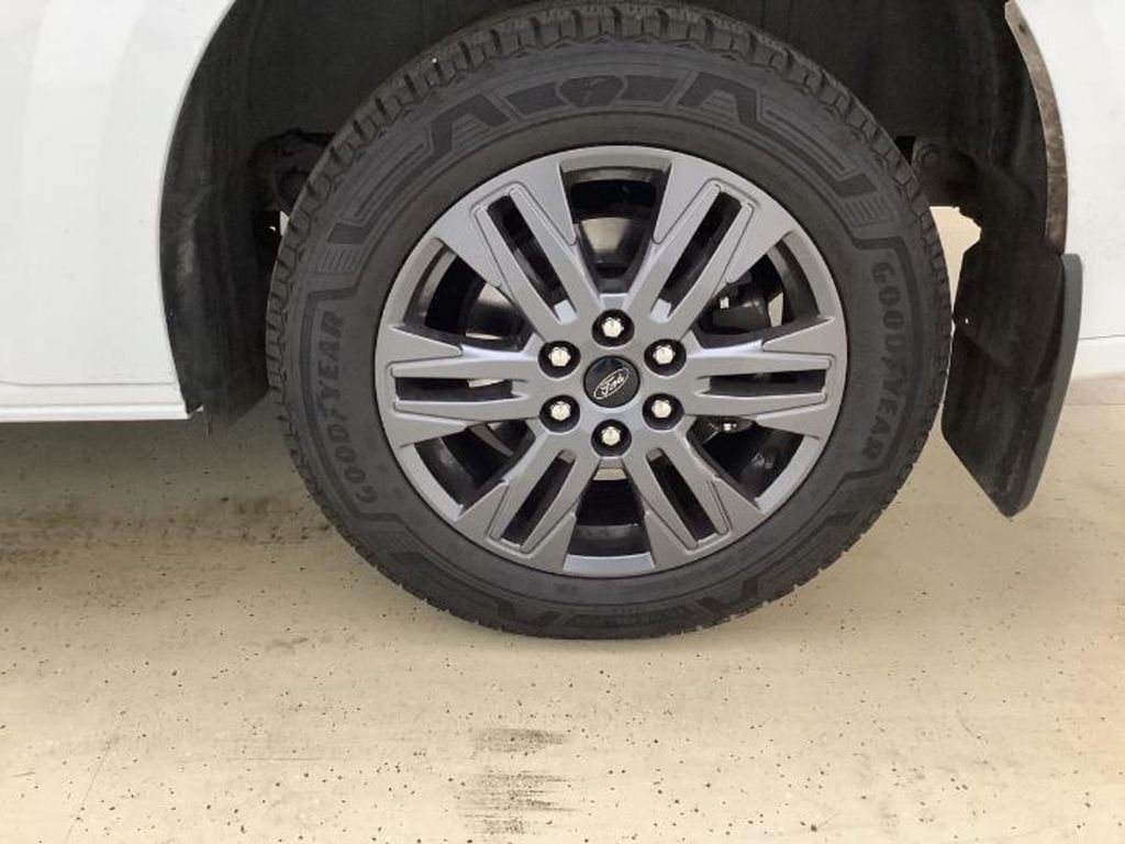 Ford Tourneo Custom 2025