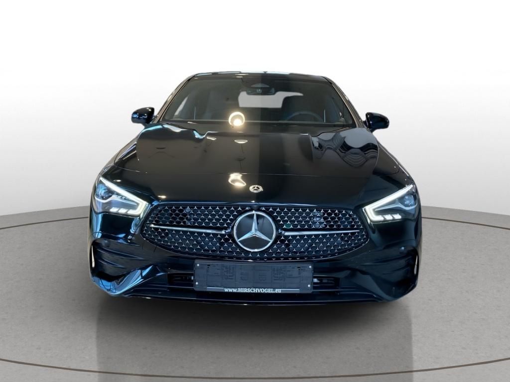 Mercedes-Benz CLA 180 2026