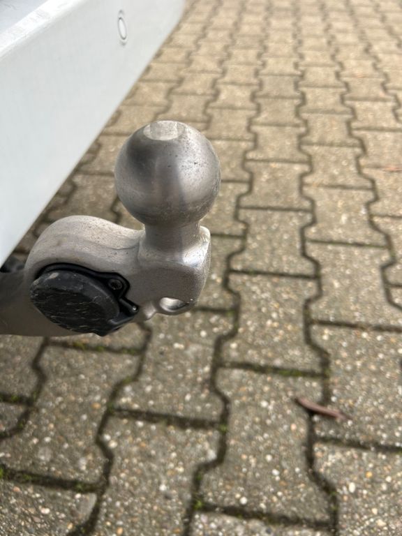 Ford Tourneo Custom 2025