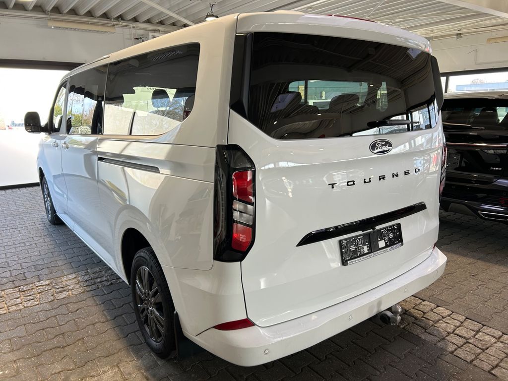 Ford Tourneo Custom 2025
