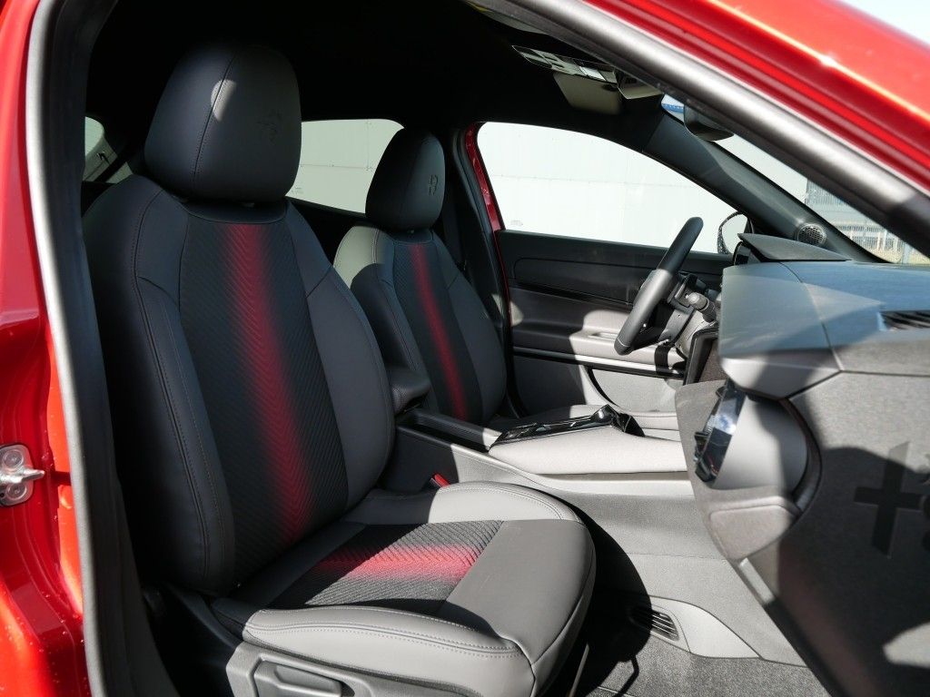 Alfa Romeo Junior 2026