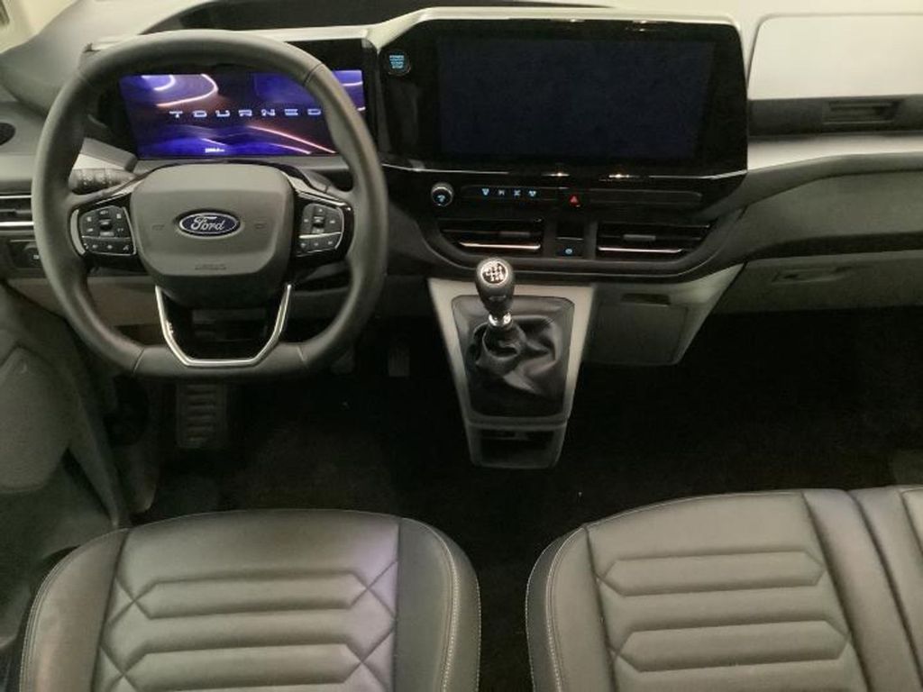 Ford Tourneo Custom 2025