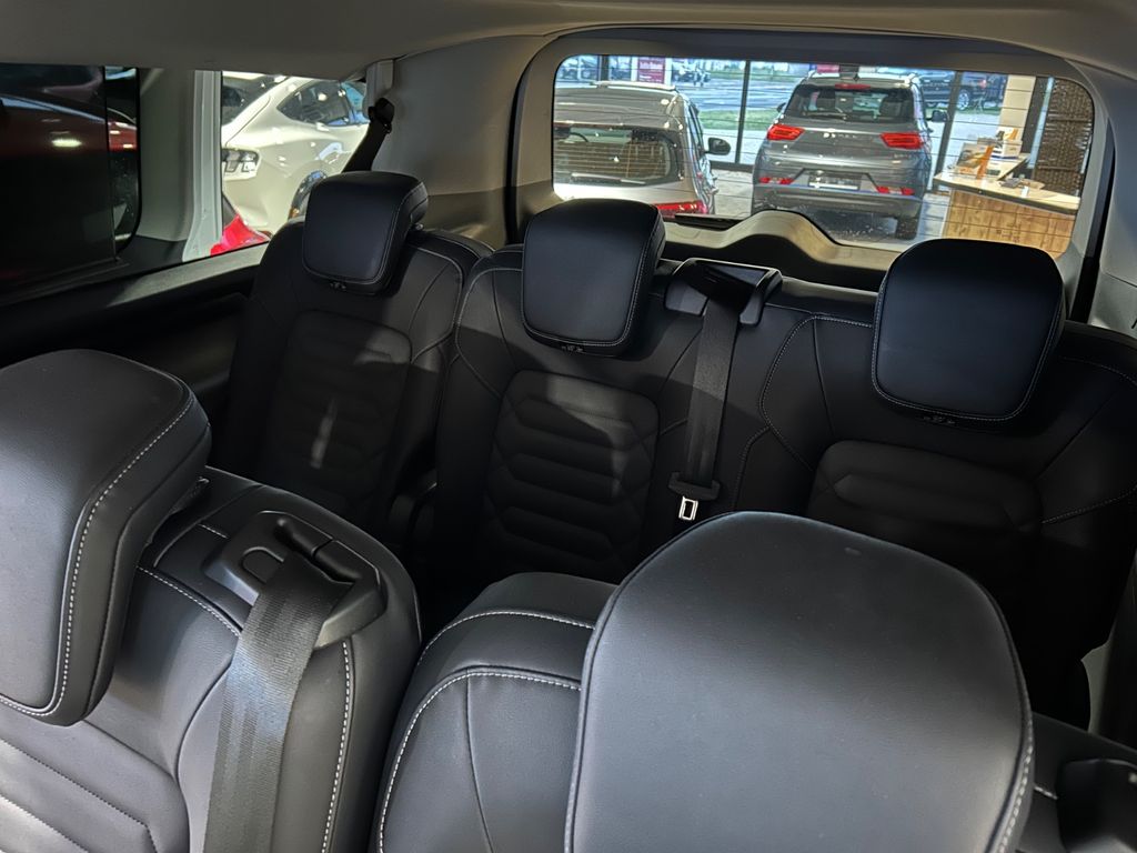 Ford Tourneo Custom 2025