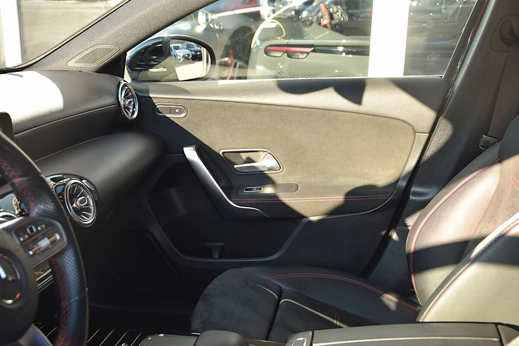 Mercedes-Benz A 200 2020