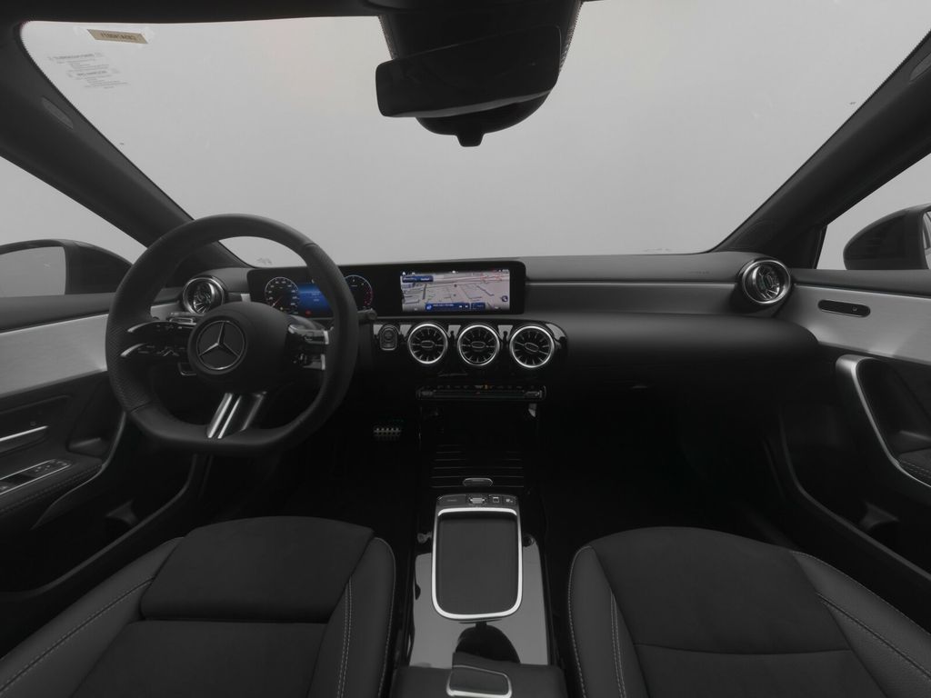 Mercedes-Benz A 200 2025
