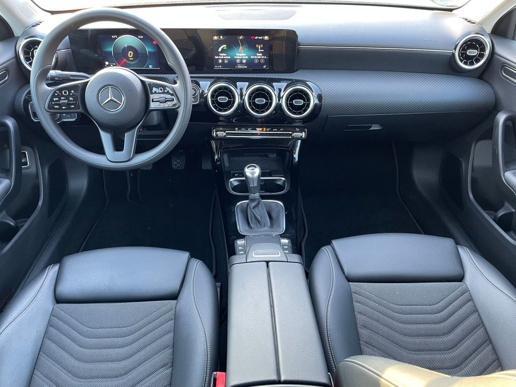 Mercedes-Benz A 180 2021