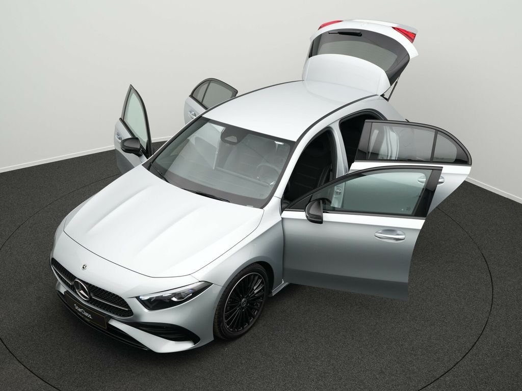 Mercedes-Benz A 200 2025