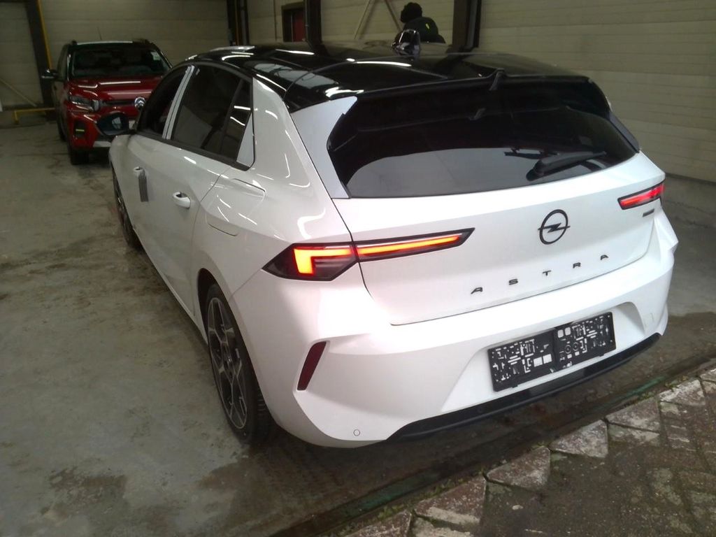 Opel Astra 2023