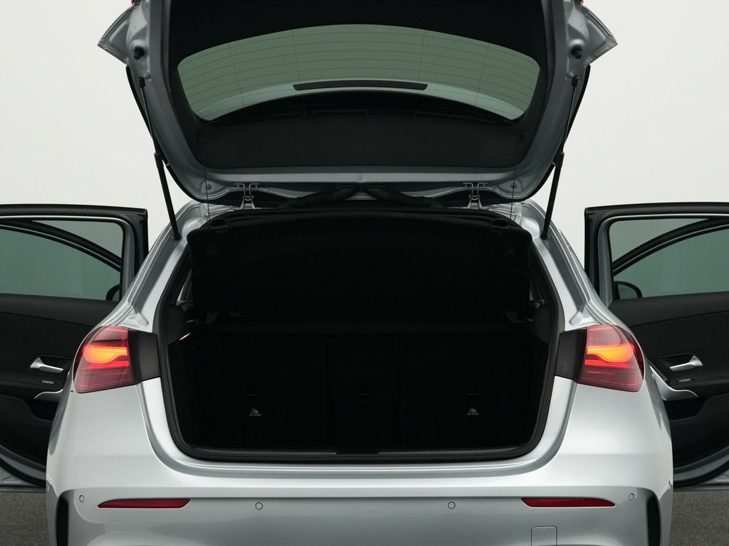 Mercedes-Benz A 200 2025