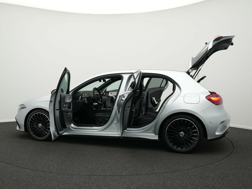 Mercedes-Benz A 200 2025