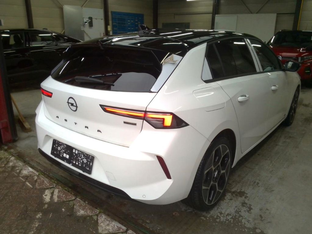 Opel Astra 2023