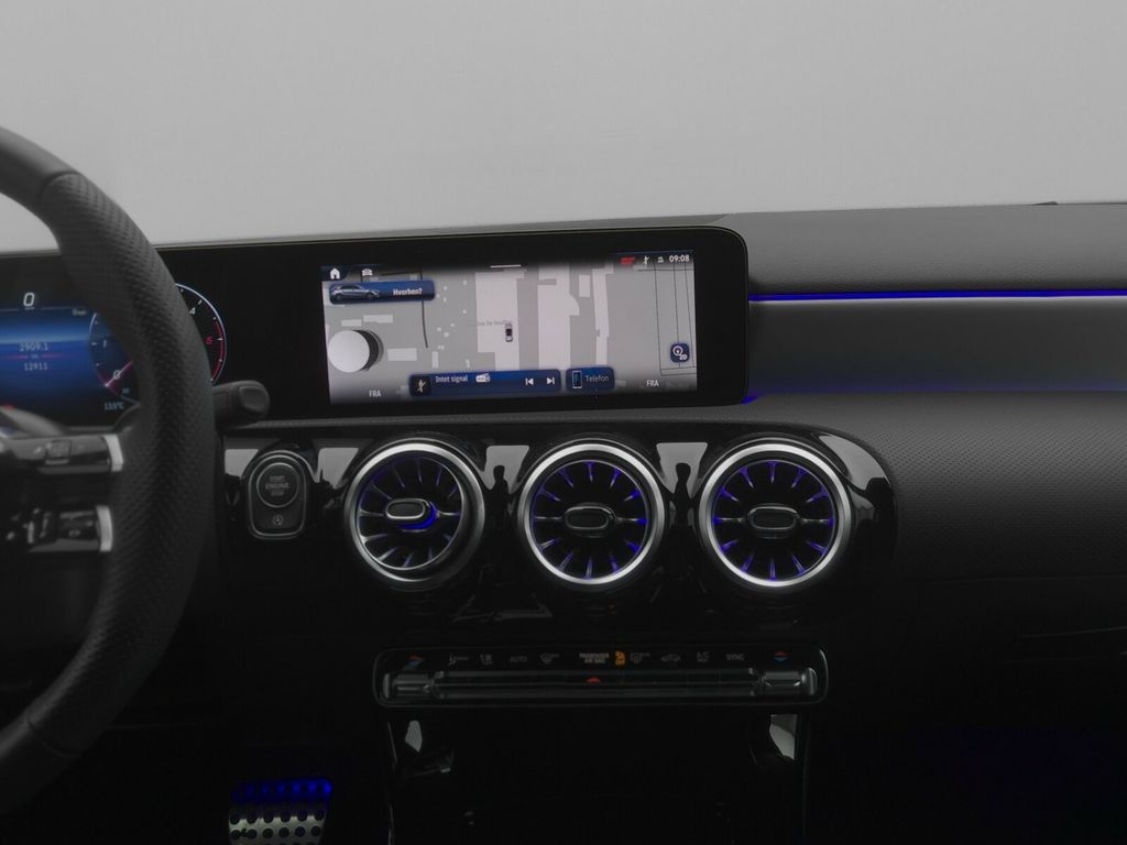 Mercedes-Benz A 200 2025