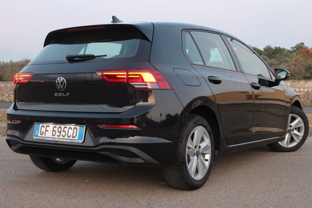Volkswagen Golf 2021