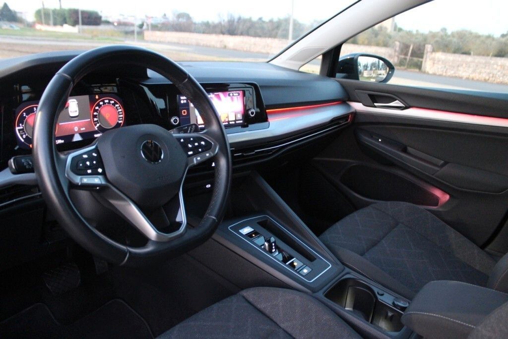 Volkswagen Golf 2021