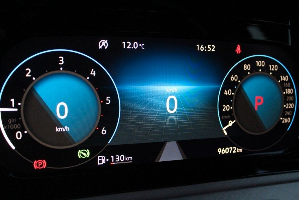 Volkswagen Golf 2021