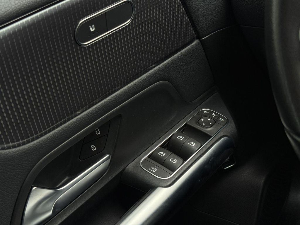 Mercedes-Benz B 200 2019