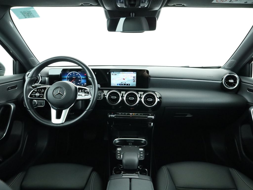 Mercedes-Benz A 180 2023
