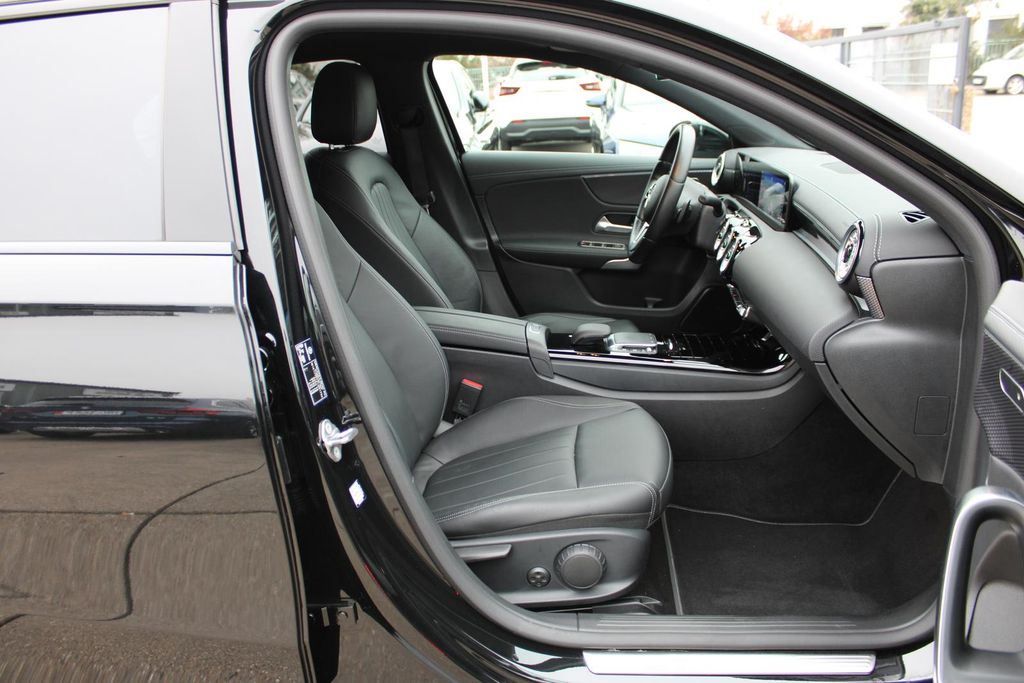 Mercedes-Benz A 200 2022