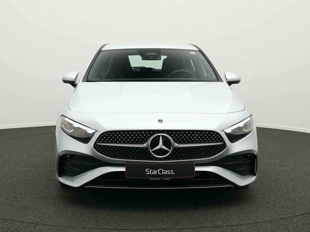 Mercedes-Benz A 200 2024