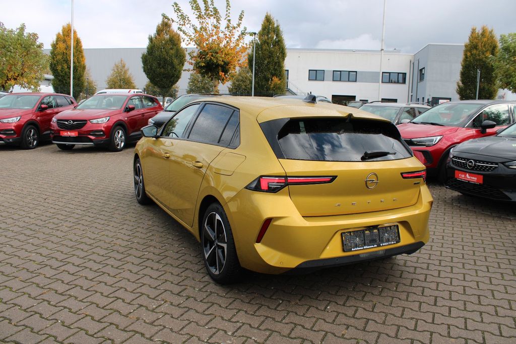 Opel Astra 2022