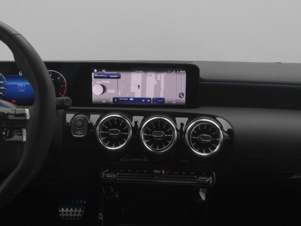 Mercedes-Benz A 200 2024