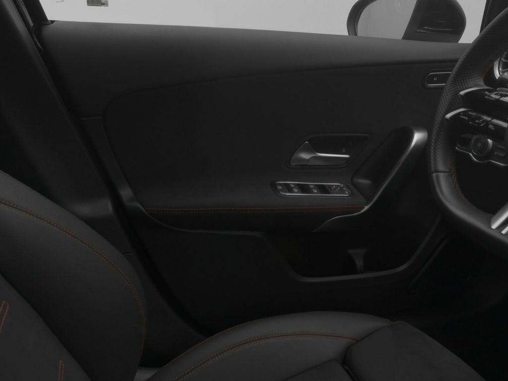 Mercedes-Benz A 200 2024