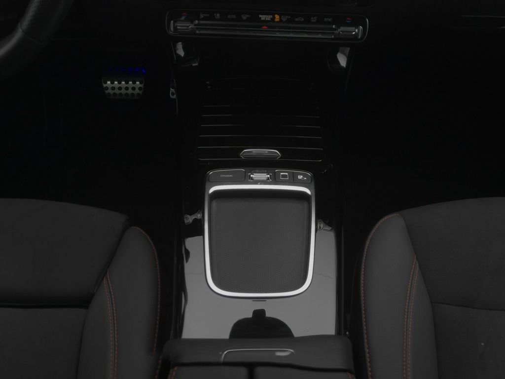 Mercedes-Benz A 200 2024