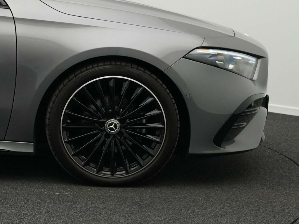 Mercedes-Benz A 200 2025