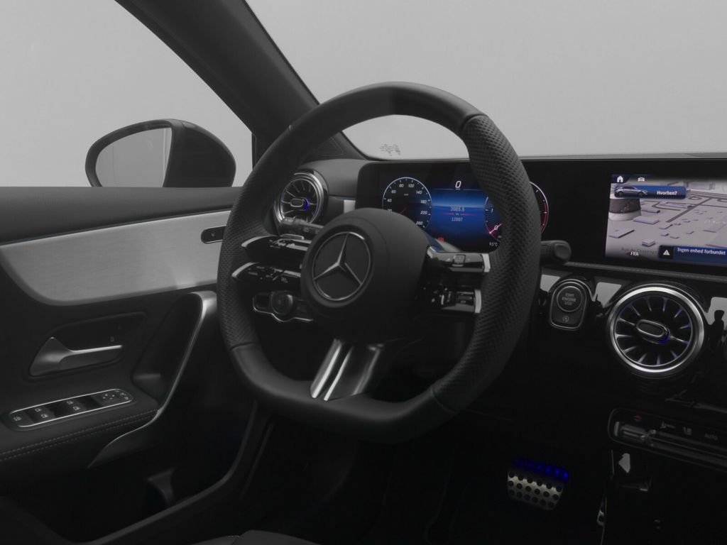 Mercedes-Benz A 200 2025