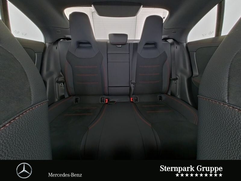 Mercedes-Benz CLA 180 2024