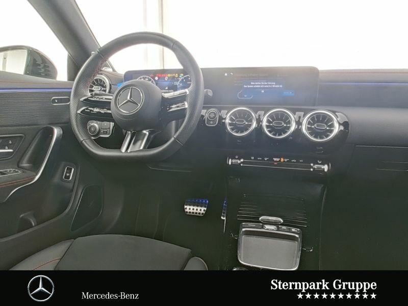 Mercedes-Benz CLA 180 2024