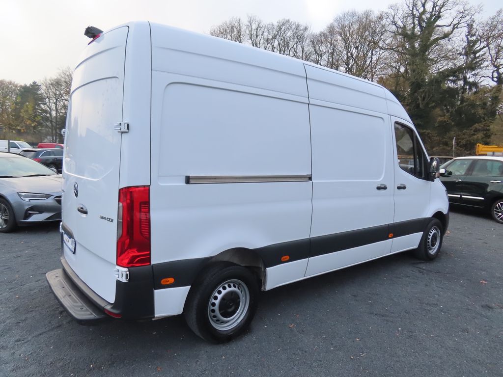 Mercedes-Benz Sprinter 2021