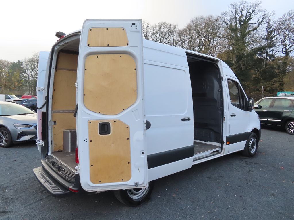 Mercedes-Benz Sprinter 2021
